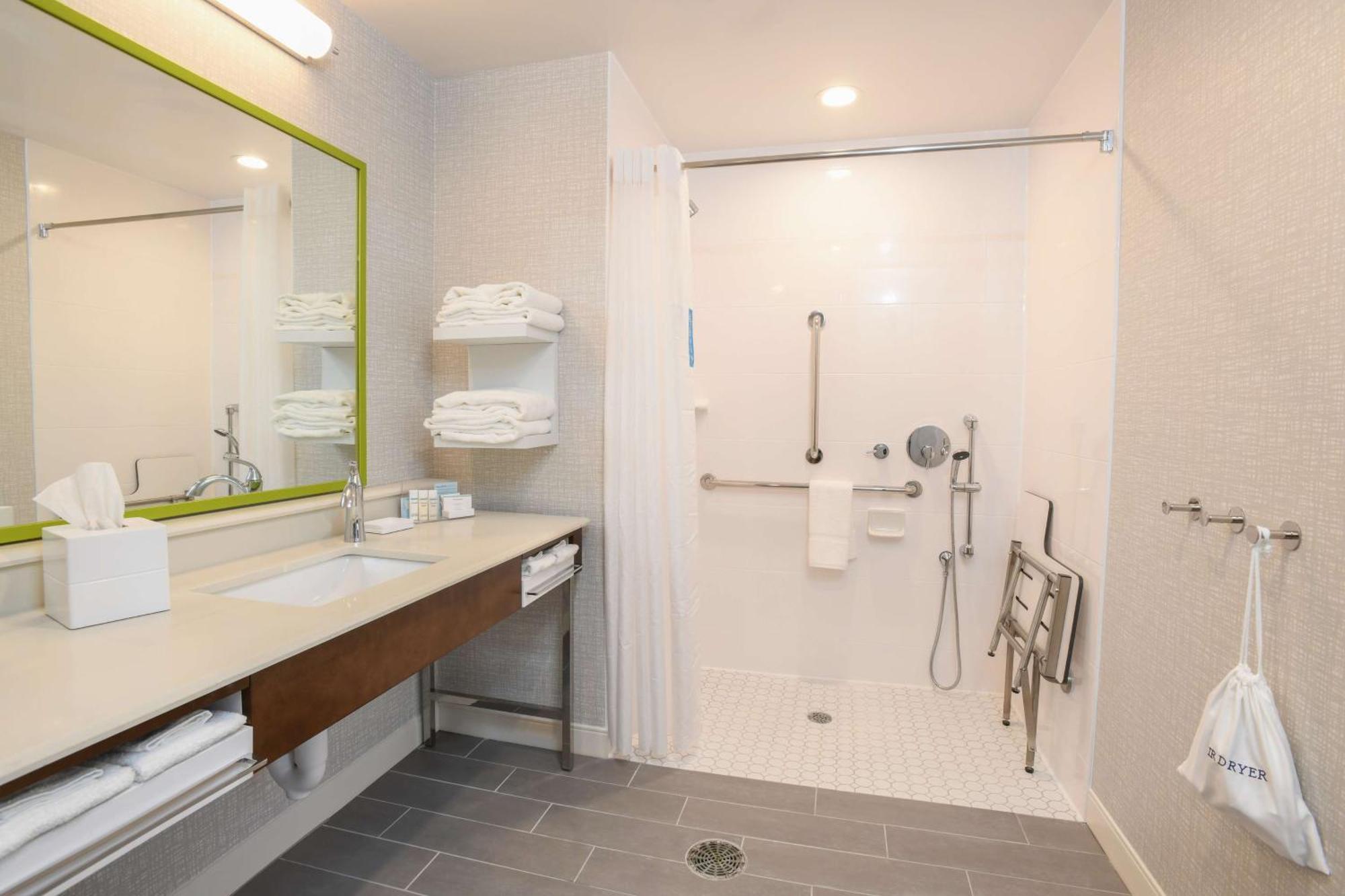 ווסט צ'סטר Hampton Inn & Suites Cincinnati Liberty Township מראה חיצוני תמונה